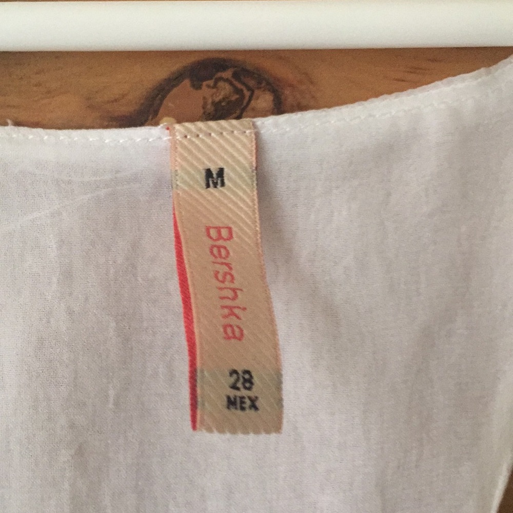 Bershka Flowy White Tank Top - Picture 5 of 5